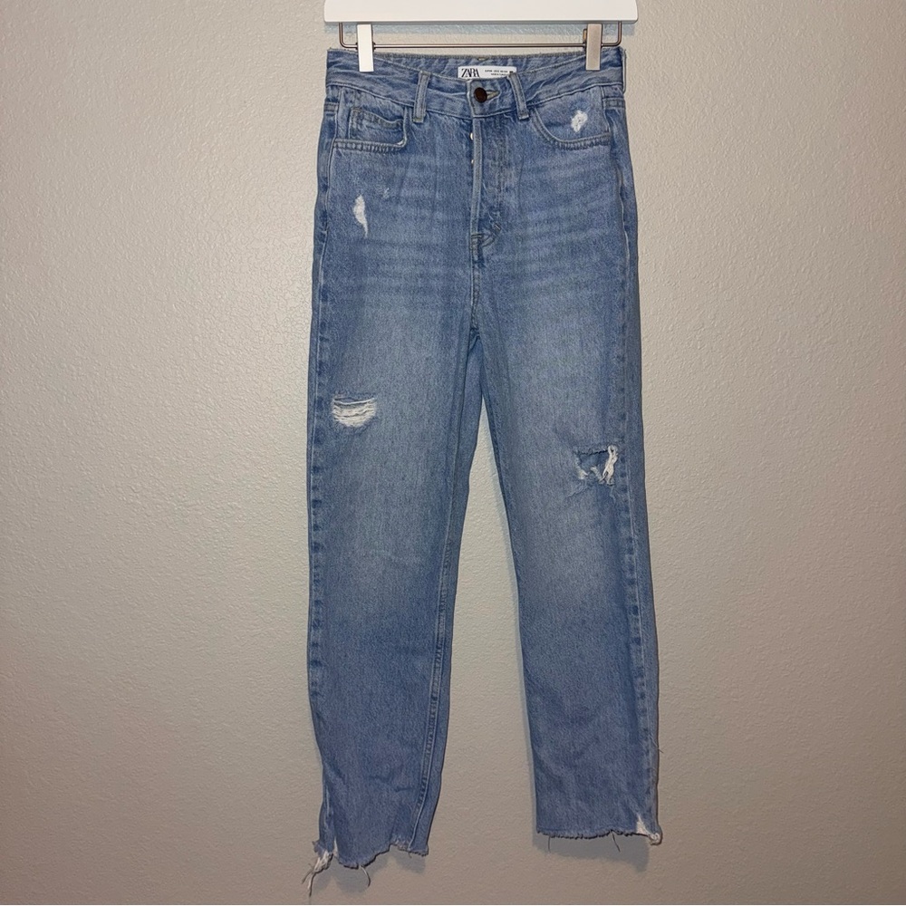 ZARA High Waist Distressed Straight Leg Jeans Size 2 Button Fly Light Wash Denim
